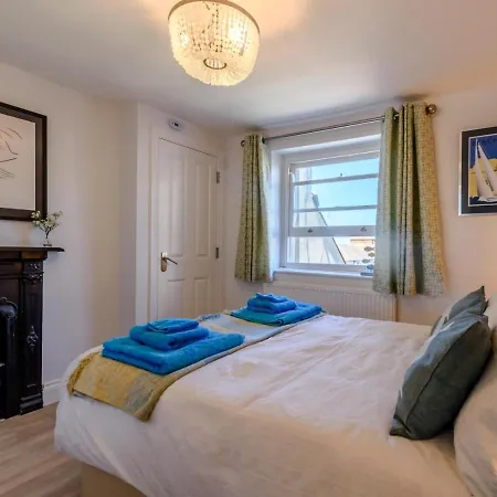 Pier Lookout Apartment Eastbourne Exterior photo