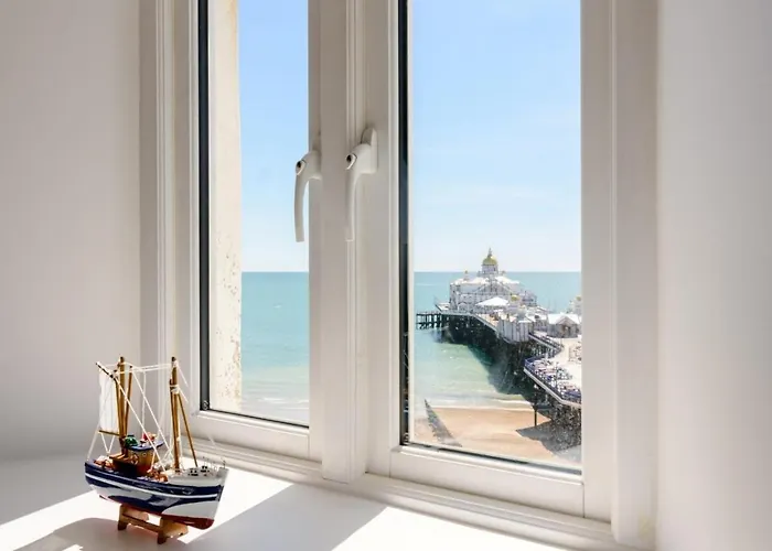 Pier Lookout